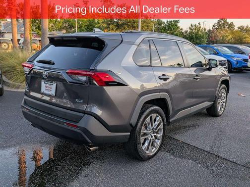 Magnetic Gray Metallic 2022 Toyota RAV4 XLE Premium