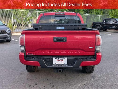 Barcelona Red Metallic 2017 Toyota Tacoma TRD Sport