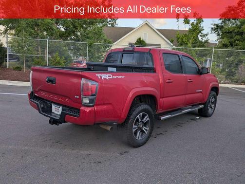 Barcelona Red Metallic 2017 Toyota Tacoma TRD Sport