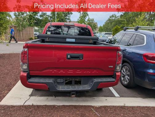 Barcelona Red Metallic 2017 Toyota Tacoma TRD Sport