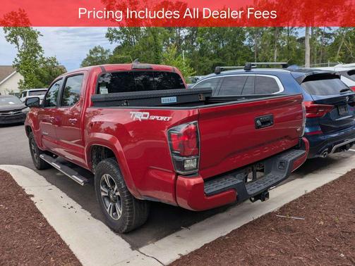 Barcelona Red Metallic 2017 Toyota Tacoma TRD Sport