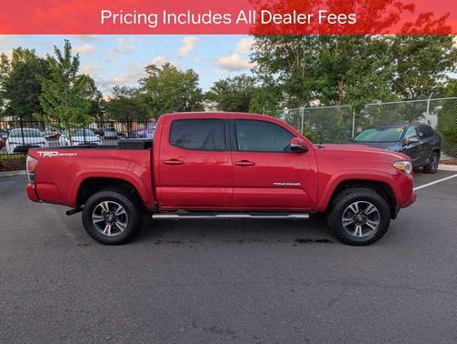 Barcelona Red Metallic 2017 Toyota Tacoma TRD Sport