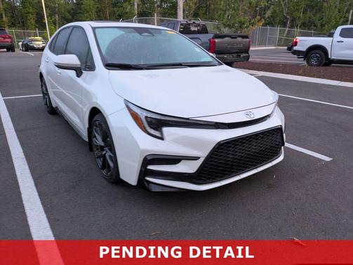 Wind Chill Pearl 2025 Toyota Corolla XSE