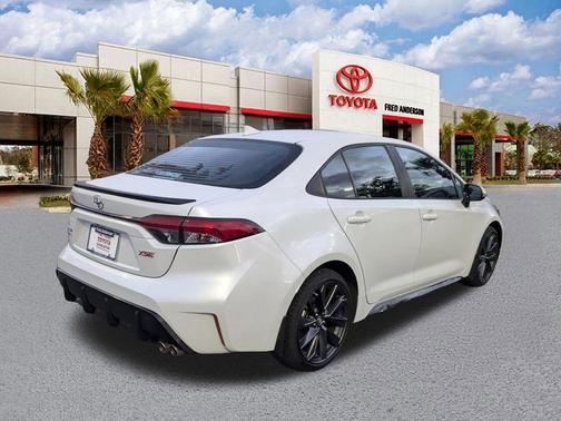 Wind Chill Pearl 2025 Toyota Corolla XSE