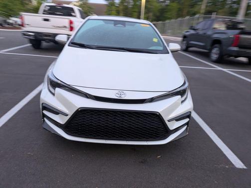 Wind Chill Pearl 2025 Toyota Corolla XSE