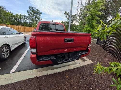 2022 Toyota Tacoma SR