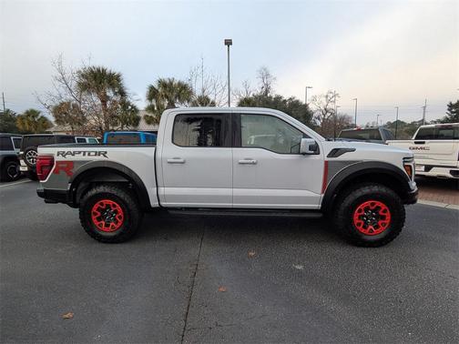 2025 Ford F-150 Raptor R