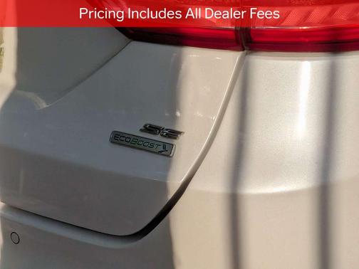 WHITE PLATINUM MET TRI-COAT 2017 Ford Fusion SE