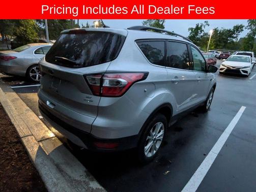 INGOT SILVER METALLIC 2018 Ford Escape SE