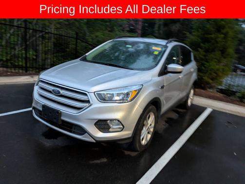 INGOT SILVER METALLIC 2018 Ford Escape SE