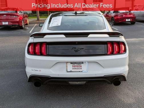 Oxford White 2022 Ford Mustang EcoBoost