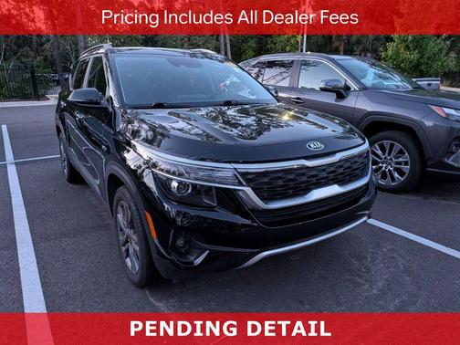 Cherry Black 2021 Kia Seltos S