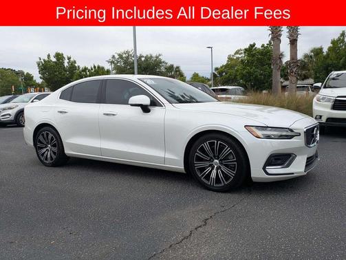 Crystal White Pearl Metallic 2020 Volvo S60 T5