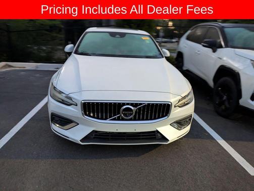 Crystal White Pearl Metallic 2020 Volvo S60 T5