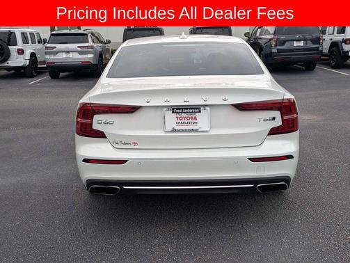 Crystal White Pearl Metallic 2020 Volvo S60 T5