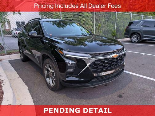 Mosaic Black Metallic 2024 Chevrolet Trax LT