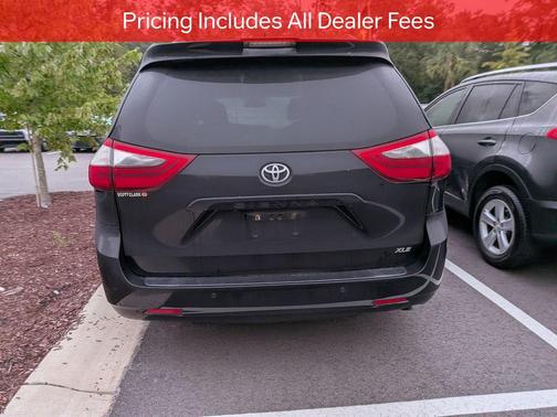 Midnight Black Metallic 2020 Toyota Sienna XLE Premium
