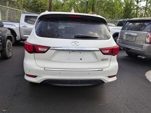 2017 INFINITI QX60 Base