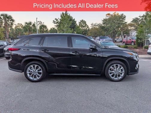 Midnight Black Metallic 2021 Toyota Highlander Limited