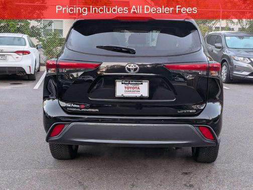 Midnight Black Metallic 2021 Toyota Highlander Limited