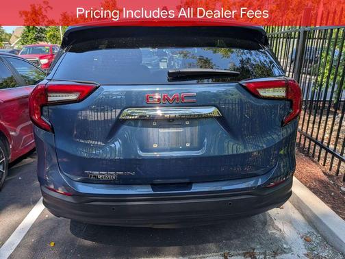 Downpour Metallic 2024 GMC Terrain SLE