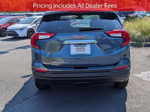 Downpour Metallic 2024 GMC Terrain SLE