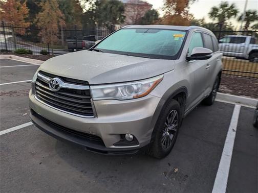2016 Toyota Highlander XLE