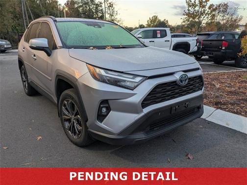 2022 Toyota RAV4 Hybrid XLE Premium
