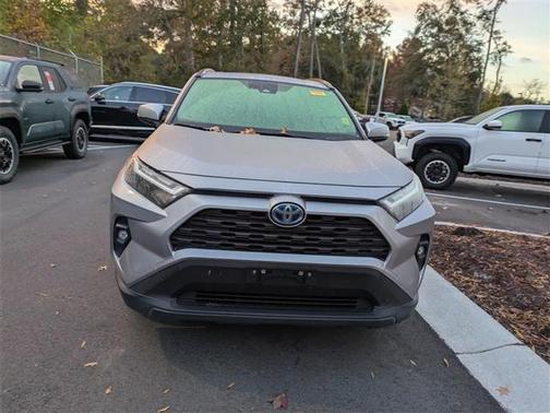 2022 Toyota RAV4 Hybrid XLE Premium