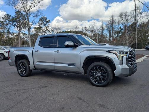 2023 Toyota Tundra Hybrid Platinum
