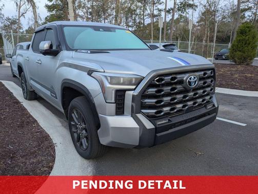 2023 Toyota Tundra Hybrid Platinum
