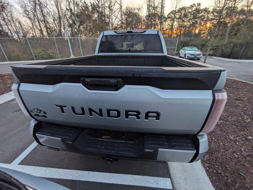 2023 Toyota Tundra Hybrid Platinum