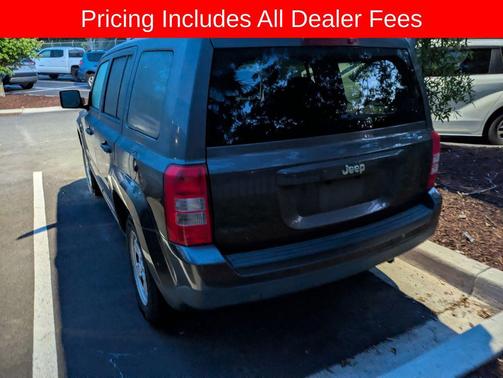 Granite Crystal Metallic Clearcoat 2016 Jeep Patriot Sport