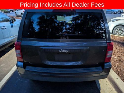 Granite Crystal Metallic Clearcoat 2016 Jeep Patriot Sport