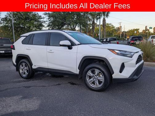 Ice Cap 2024 Toyota RAV4 Hybrid XLE