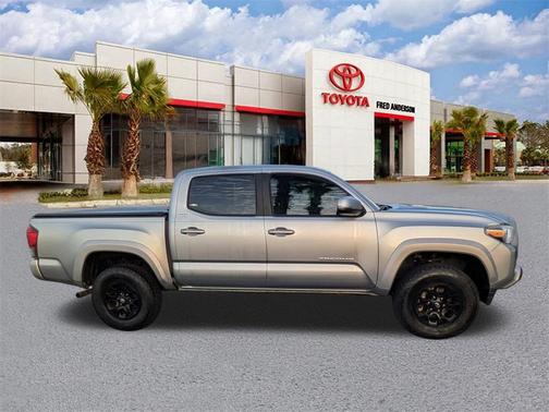 2022 Toyota Tacoma SR5