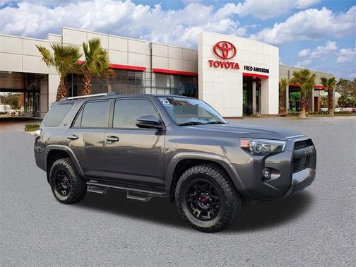 2022 Toyota 4Runner SR5