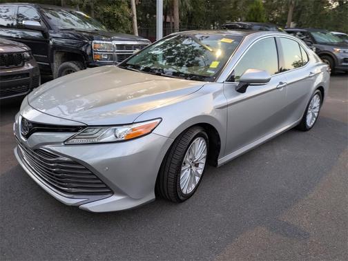 2018 Toyota Camry XLE