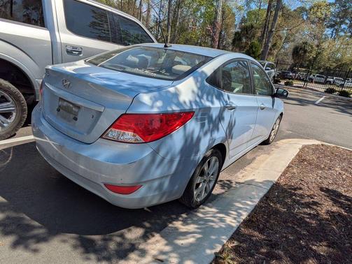 2012 Hyundai Accent GLS