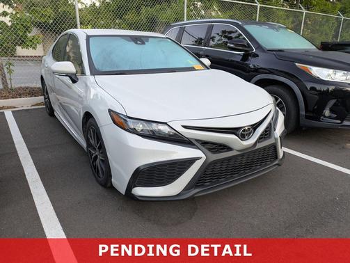 Ice Edge 2024 Toyota Camry SE