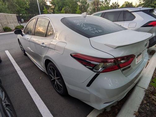 Ice Edge 2024 Toyota Camry SE