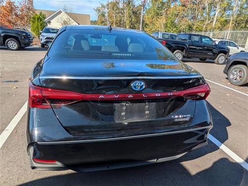 2020 Toyota Avalon Hybrid Limited