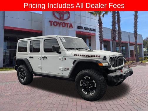 Bright White Clearcoat 2025 Jeep Wrangler Rubicon