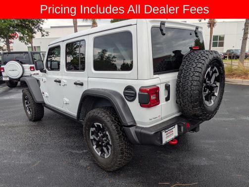 Bright White Clearcoat 2025 Jeep Wrangler Rubicon