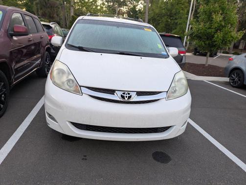 2008 Toyota Sienna XLE Limited