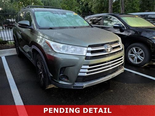 2019 Toyota Highlander LE