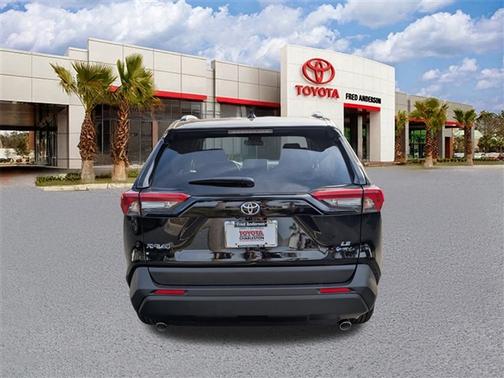 2025 Toyota RAV4 Hybrid SE