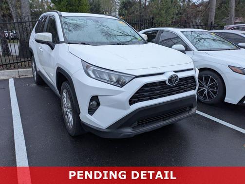 2020 Toyota RAV4 XLE Premium