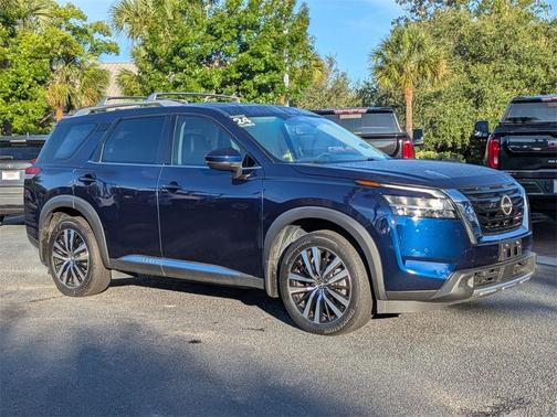 2024 Nissan Pathfinder Platinum