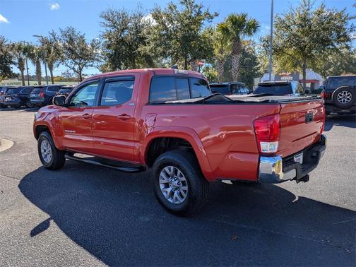 2017 Toyota Tacoma SR5